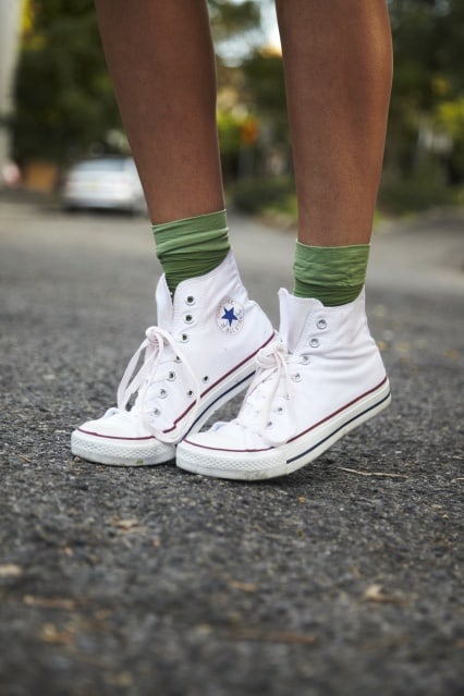 Wrinkled crew socks with Converse